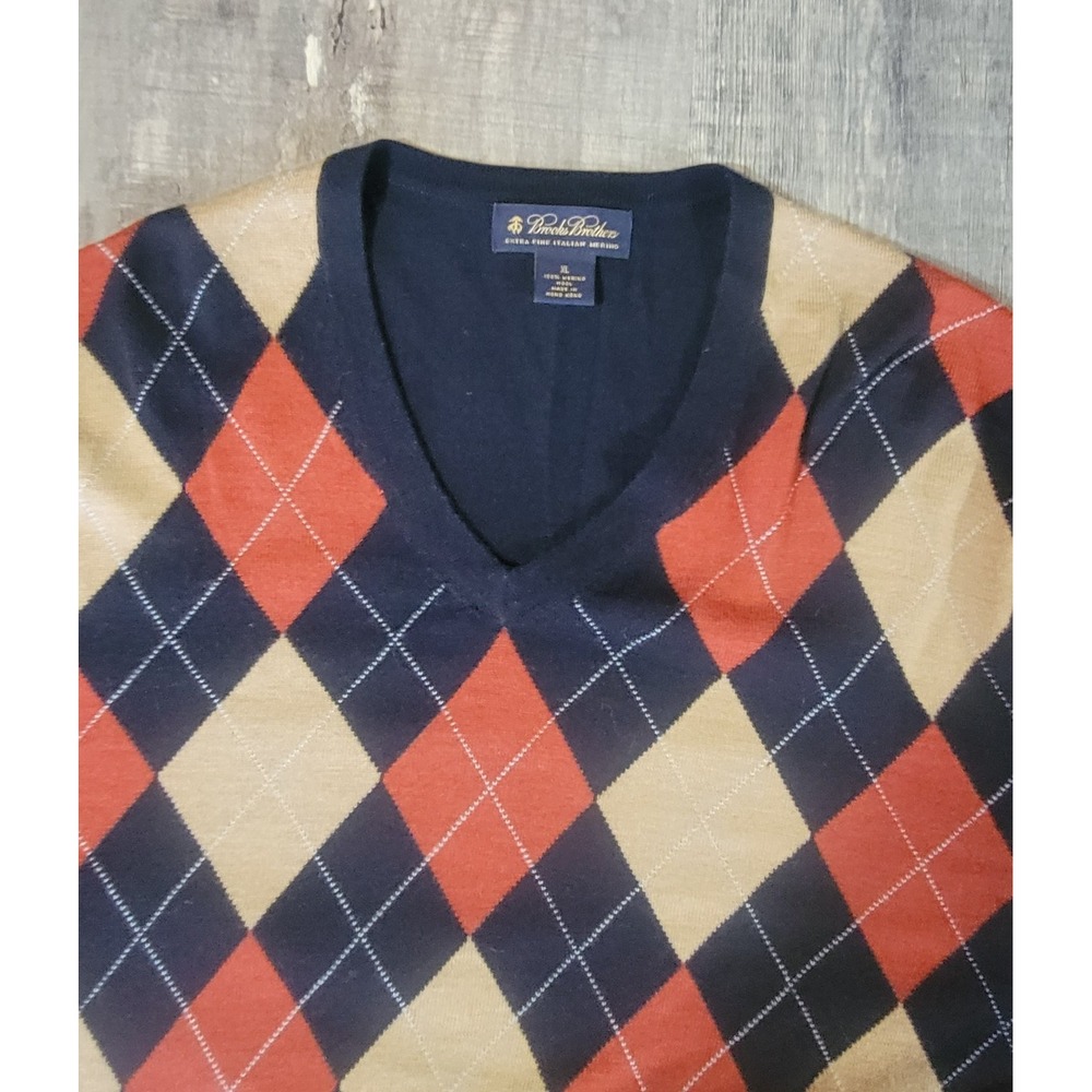 Brooks Brothers Extra Fine Italian Merino Mens XL V Neck Argyle Navy Tan Sweater